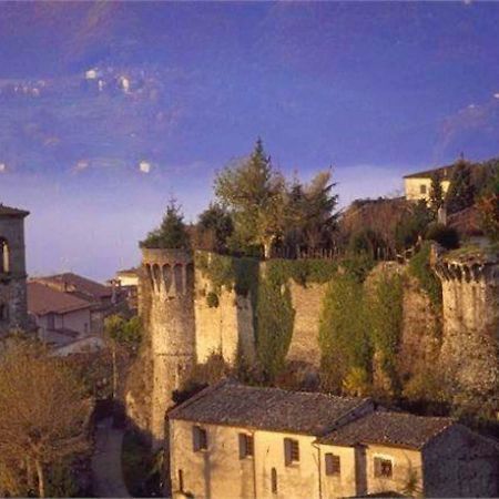 Monnalisa Apartment Castiglione di Garfagnana Bagian luar foto