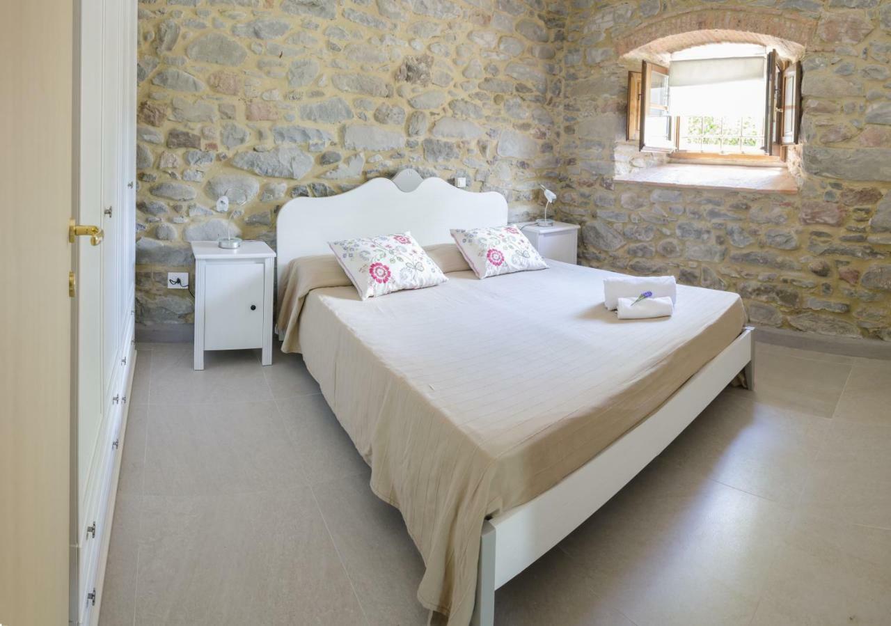 Monnalisa Apartment Castiglione di Garfagnana Bagian luar foto
